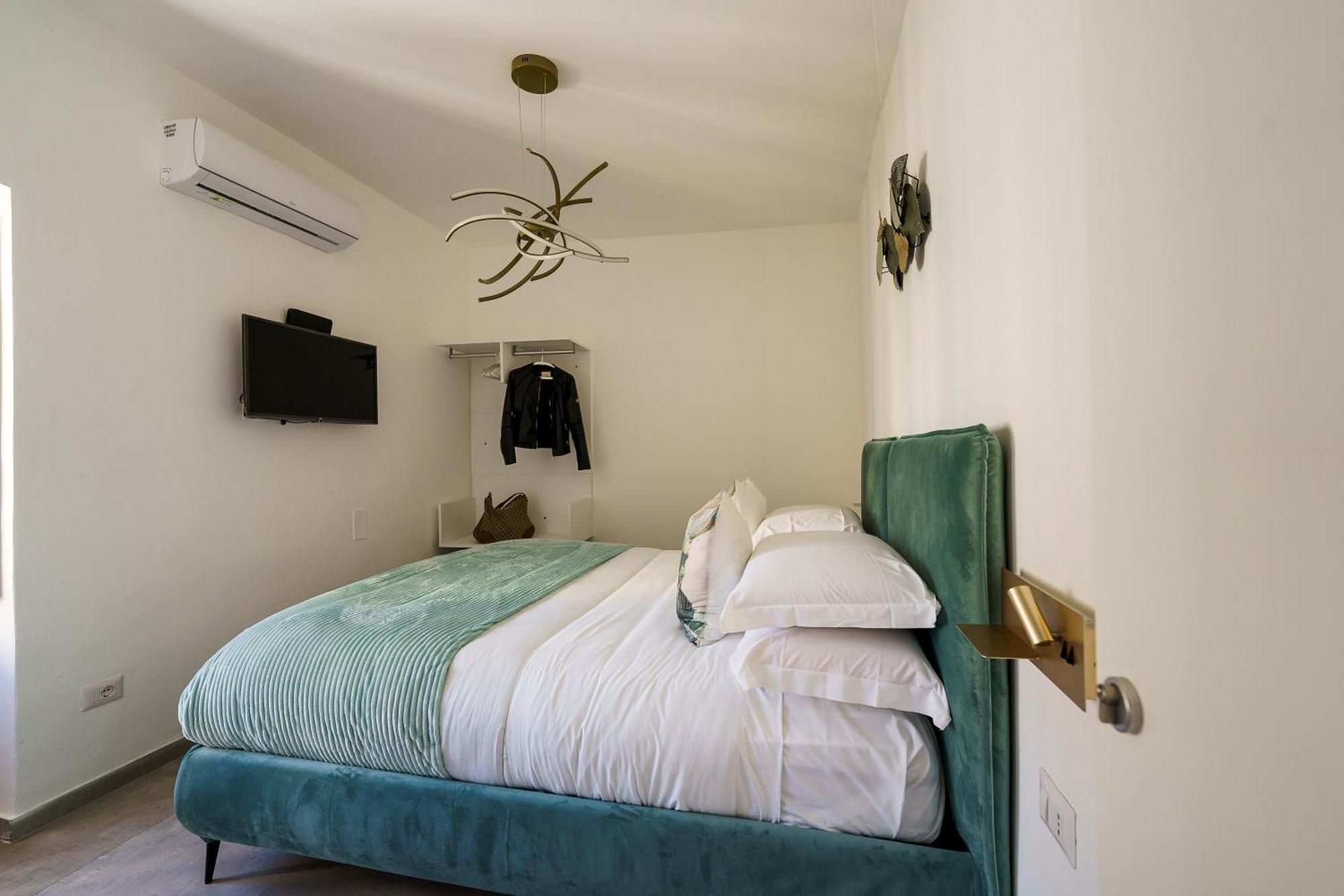 Ortigia Boutique Palace Aparthotel *
